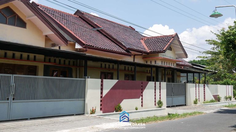 Pemborong-Bangunan-Jogja-Pembangunan-Pagar-Rumah-Ibu-Menik-Yogyakarta-06